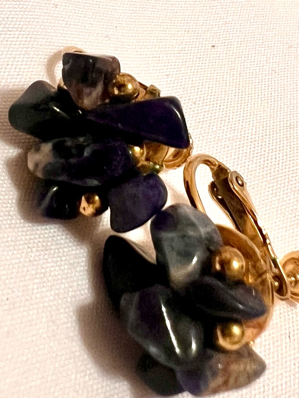 Signed Carol Dauplaise Vintage 80/90’s Runway Style Gold Tone Clip On Earrings